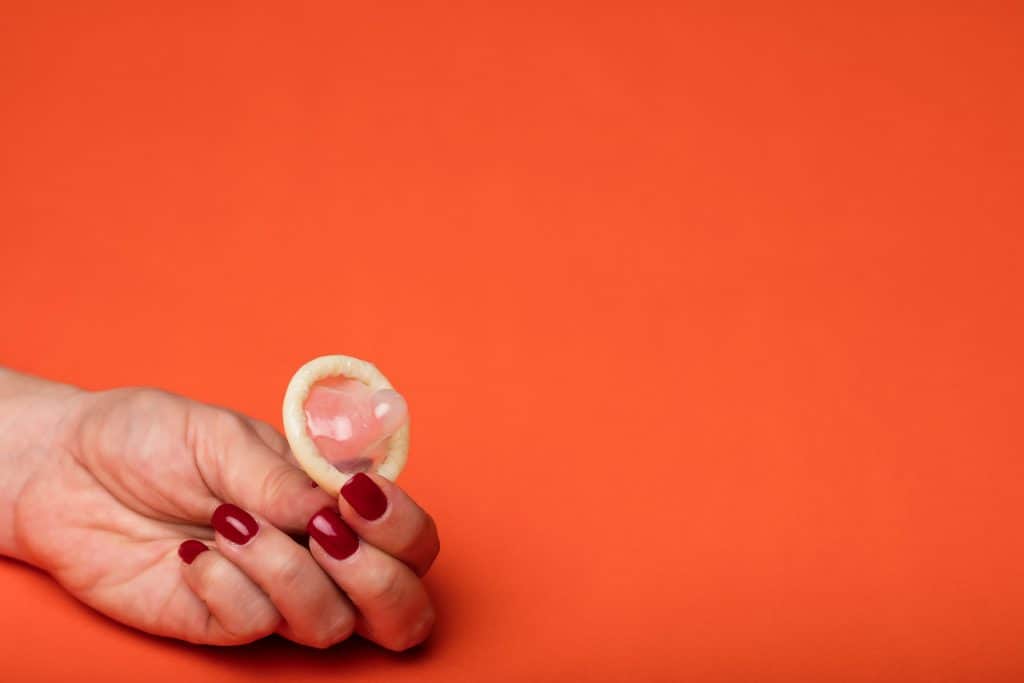 Beispielbild für: Schwanger trotz Kondom!? Das musst du unbedingt wissen! | pregfit